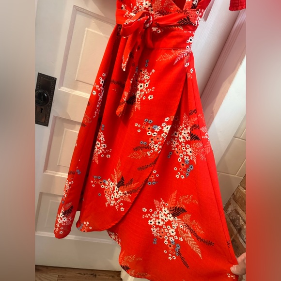 Lulus red, floral print wrap dress v neck short puff sleeve midi length sz L(10) - Picture 4 of 12